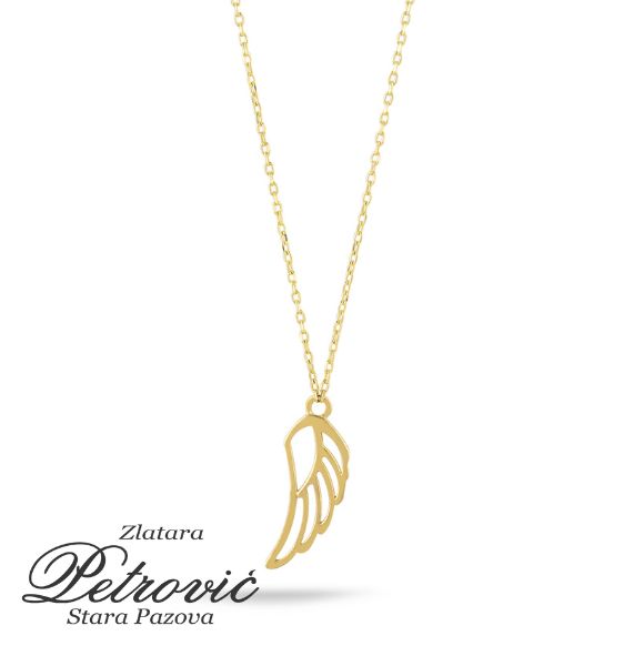 Zlatni lančić sa elegantnim priveskom u obliku stilizovanog anđeoskog krila, izrađen od žutog zlata, prikazan na beloj pozadini.