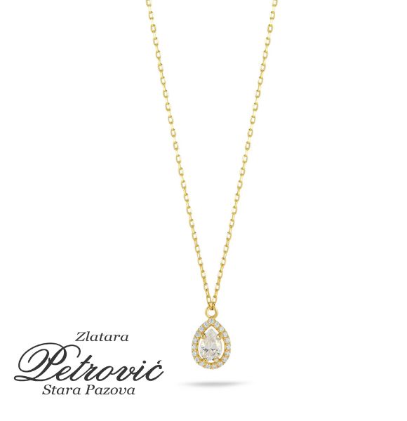Zlatni lančić sa priveskom u obliku suze, centralni beli cirkon okružen manjim kamenčićima, na jednostavnoj beloj pozadini – izražava luksuz i ženstvenu eleganciju.