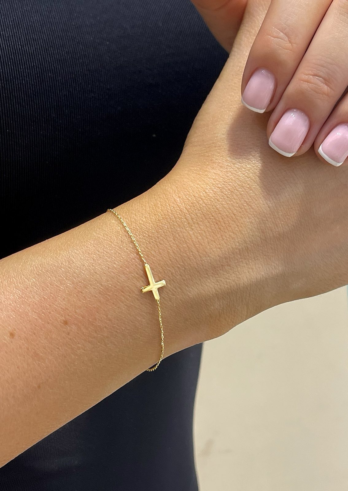 Zlatna narukvica od 14-karatnog zlata sa krtićem